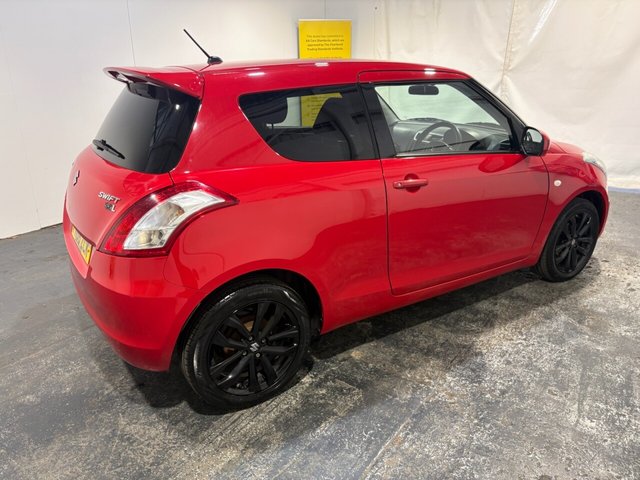 2017 SUZUKI SWIFT - Photo 2