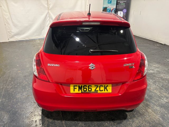 2017 SUZUKI SWIFT - Photo 10