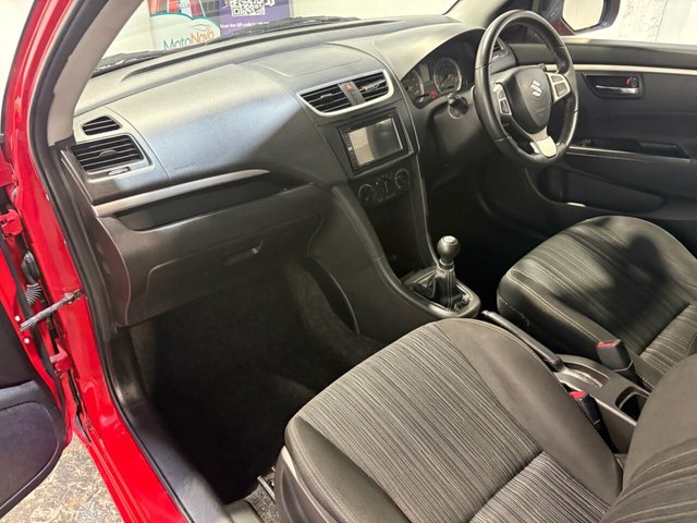 2017 SUZUKI SWIFT - Photo 6