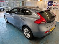 USED 2017 17 VOLVO V40 2.0 T3 Momentum Hatchback 5dr Petrol Manual Euro 6 (s/s) (152 ps)+2 KEYS+1 OWNER FROM NEW+ALLOYS+FSH 6 STAMPS+HALF LEATHER SEATS+USB+PARK CONTROL+BLUETOOTH+MEDIA+APPS+AUX+CLIMATE+ 2 KEYS+1 OWNER FROM NEW+ALLOYS+FSH 6 STAMPS+HALF LEATHER SEATS+USB+PARK CONTROL+BLUETOOTH+MEDIA+APPS+AUX+CLIMATE+HPI CLEAR