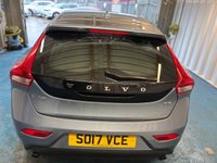 USED 2017 17 VOLVO V40 2.0 T3 Momentum Hatchback 5dr Petrol Manual Euro 6 (s/s) (152 ps)+2 KEYS+1 OWNER FROM NEW+ALLOYS+FSH 6 STAMPS+HALF LEATHER SEATS+USB+PARK CONTROL+BLUETOOTH+MEDIA+APPS+AUX+CLIMATE+ 2 KEYS+1 OWNER FROM NEW+ALLOYS+FSH 6 STAMPS+HALF LEATHER SEATS+USB+PARK CONTROL+BLUETOOTH+MEDIA+APPS+AUX+CLIMATE+HPI CLEAR