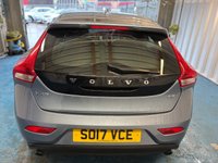 USED 2017 17 VOLVO V40 2.0 T3 Momentum Hatchback 5dr Petrol Manual Euro 6 (s/s) (152 ps)+2 KEYS+1 OWNER FROM NEW+ALLOYS+FSH 6 STAMPS+HALF LEATHER SEATS+USB+PARK CONTROL+BLUETOOTH+MEDIA+APPS+AUX+CLIMATE+ 2 KEYS+1 OWNER FROM NEW+ALLOYS+FSH 6 STAMPS+HALF LEATHER SEATS+USB+PARK CONTROL+BLUETOOTH+MEDIA+APPS+AUX+CLIMATE+HPI CLEAR