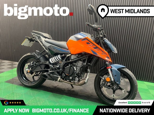 View our KTM 125 DUKE