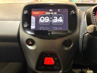 USED 2021 21 TOYOTA AYGO 1.0 VVT-i x-trend Hatchback 5dr Petrol Manual Euro 6 (Safety Sense) (71 ps) Toyota Service History-2 Keys