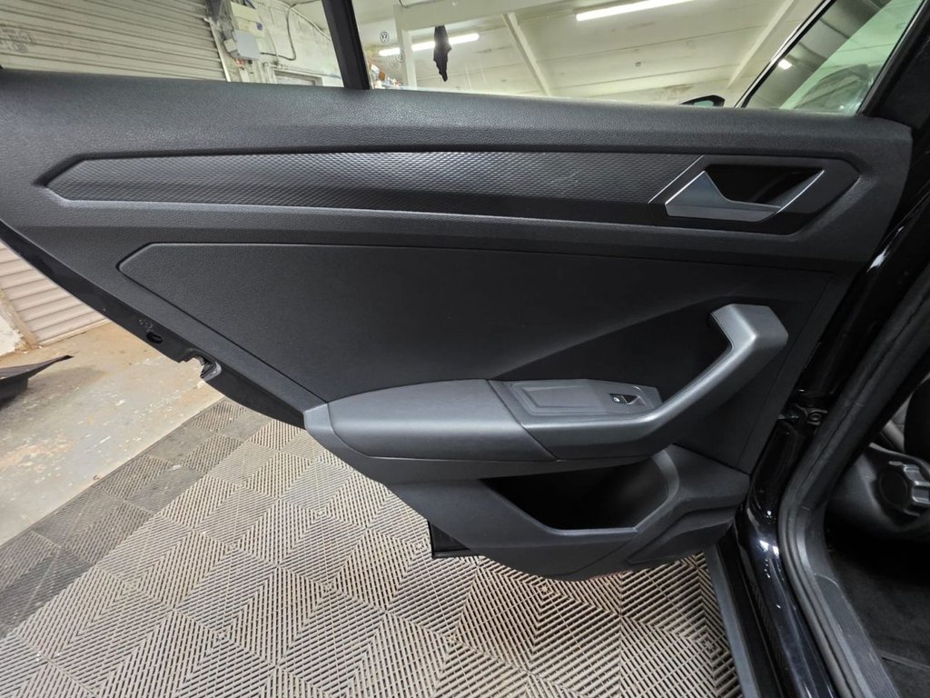 USED 2019 19 VOLKSWAGEN T-ROC 2.0 TDI R-Line SUV 5dr Diesel DSG Euro 6 (s/s) (150 ps) Bluetooth - SatNav - Sensors!