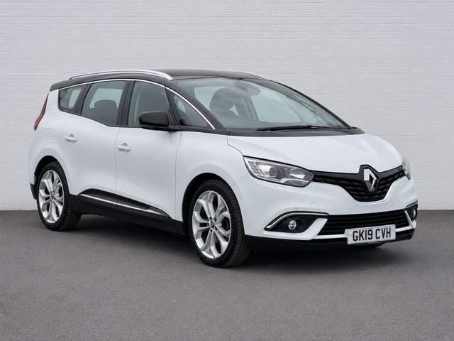 View our Renault Grand Scenic range