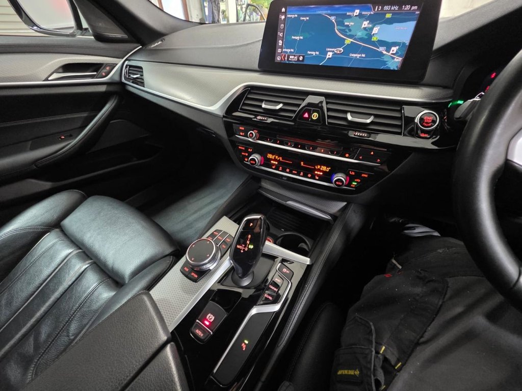 USED 2018 68 BMW 5 SERIES 2.0 520d M Sport Saloon 4dr Diesel Auto Euro 6 (s/s) (190 ps) SatNav - Sensors & Camera!