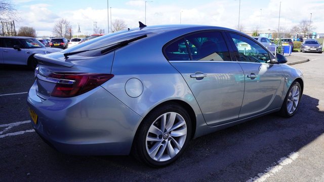 2014 VAUXHALL INSIGNIA 2.0 CDTi ecoFLEX SRi Nav Hatchback 5dr Diesel Manual Euro 5 (s/s) (163 ps) - Photo 10