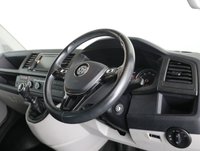 USED 2019 19 VOLKSWAGEN TRANSPORTER 2.0 TDI T32 BlueMotion Tech Highline Kombi Double Cab 5dr Diesel Manual FWD SWB Euro 6 (s/s) (150 ps) *RECENT SERVICE/INC. NEW CAM BELT*