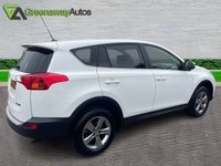 USED 2015 15 TOYOTA RAV4 2.0 D-4D Business Edition SUV 5dr Diesel Manual 2WD Euro 5 (s/s) (124 ps) 