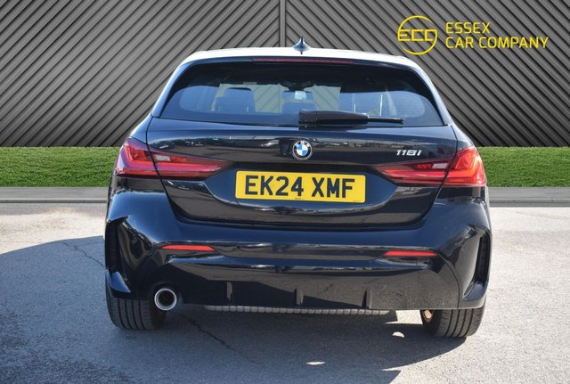 2024 BMW 1 SERIES - Photo 9