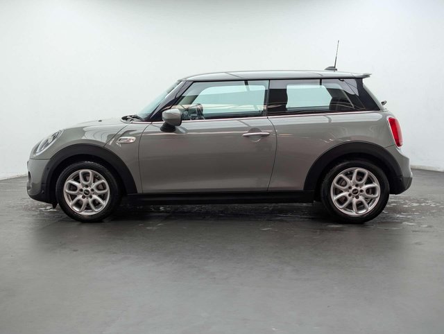 USED 2020 70 MINI HATCH 2.0 Cooper S Classic Auto 3dr CLICK & COLLECT/ HOME DELIVERY