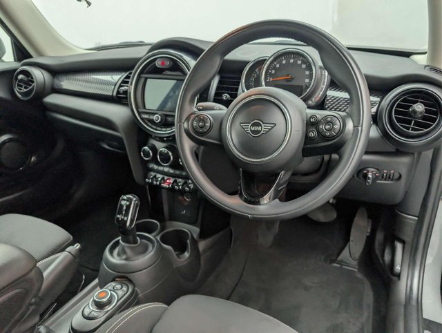 USED 2020 70 MINI HATCH 2.0 Cooper S Classic Auto 3dr CLICK & COLLECT/ HOME DELIVERY