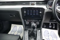 USED 2020 VOLKSWAGEN PASSAT 1.5 TSI EVO SE Nav Saloon 4dr Petrol Manual Euro 6 (s/s) (150 ps) Reflex Silver Metallic, Vienna Leather, VW History