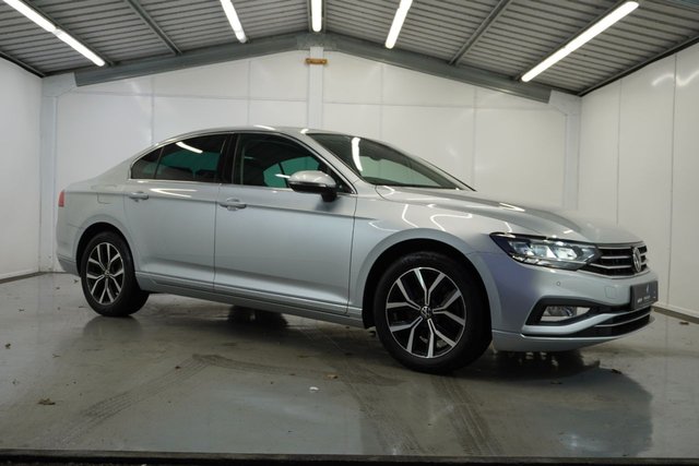 View our Volkswagen Passat 1.5 TSI EVO SE Nav Saloon 4dr Petrol Manual Euro 6 (s/s) (150 ps)