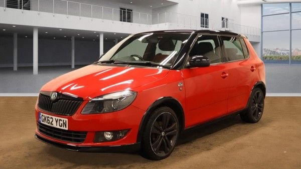 2012 SKODA FABIA - Photo 2