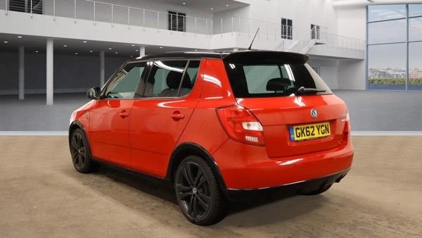 2012 SKODA FABIA - Photo 6