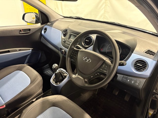 2015 HYUNDAI I10 - Photo 12