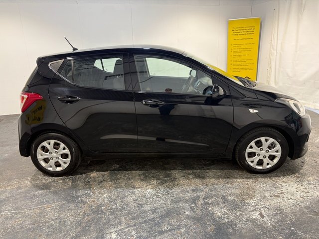 2015 HYUNDAI I10 - Photo 6