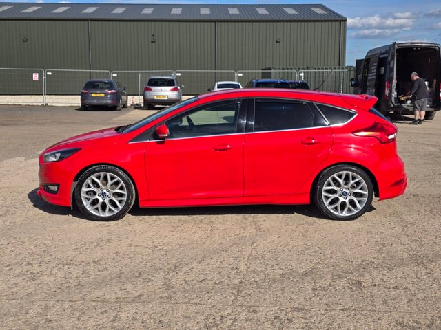View our FORD FOCUS