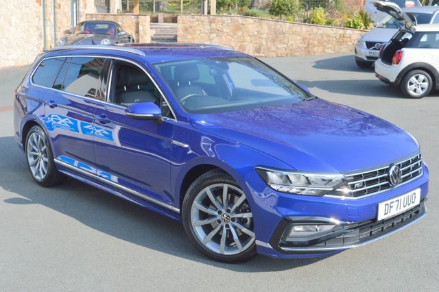2022 VOLKSWAGEN PASSAT - Photo 2