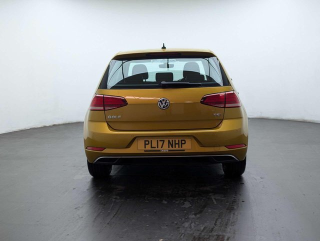 USED 2017 17 VOLKSWAGEN GOLF 1.4 Golf SE Nav TSi BlueMotion Technology Semi-Auto 5dr CLICK & COLLECT/ HOME DELIVERY