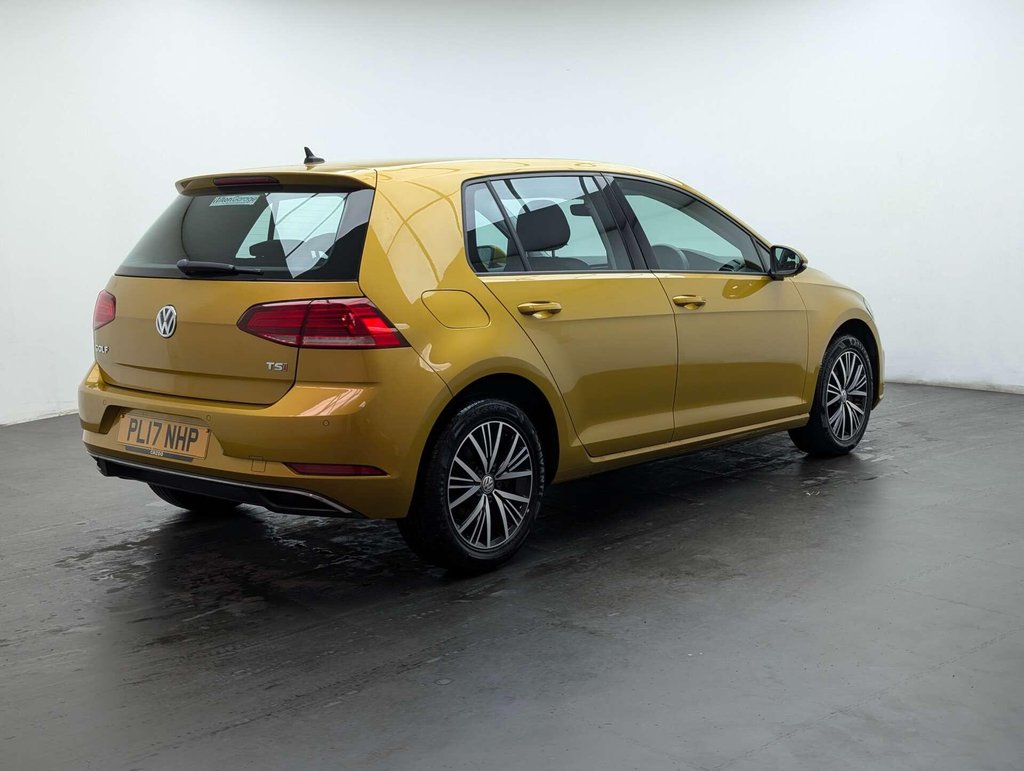 Used 2017 17 VOLKSWAGEN GOLF 1.4 Golf SE Nav TSi BlueMotion Technology Semi-Auto 5dr CLICK & COLLECT/ HOME DELIVERY