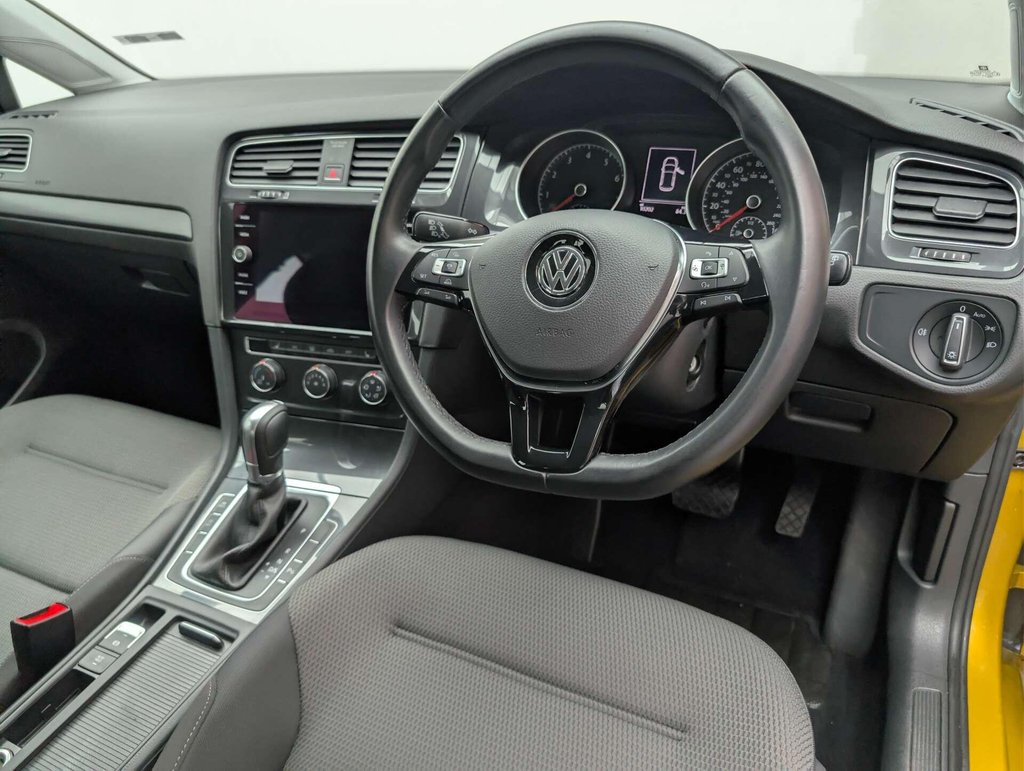 Used 2017 17 VOLKSWAGEN GOLF 1.4 Golf SE Nav TSi BlueMotion Technology Semi-Auto 5dr CLICK & COLLECT/ HOME DELIVERY