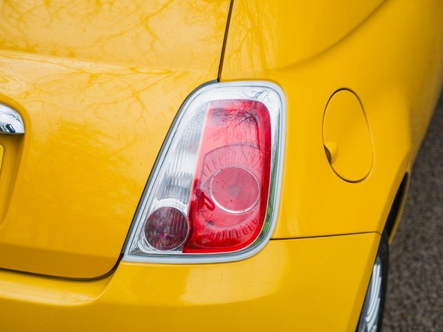 2013 FIAT 500 1.2 Lounge Hatchback 3dr Petrol Manual Euro 4 (69 bhp) - Photo 9