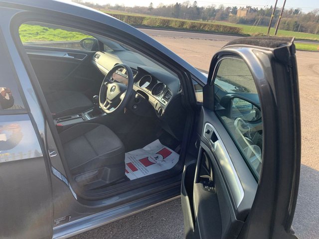 2019 VOLKSWAGEN GOLF - Photo 9