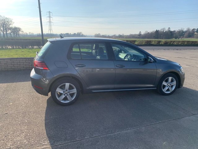 2019 VOLKSWAGEN GOLF - Photo 4