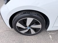 USED 2020 70 BMW I3 White 42.2kWh electric hatchback, 25,450 miles, Automatic, 19in alloys, CarPlay/Android Auto, Sat nav, Rear camera, Heated seats, DAB, A/C. This 2020 BMW i3 presents an exceptional ownership proposition, having been meticulously maintained by a single owner and boasting remarkably low mileage for its age at just 25,450 miles. As a fully electric vehicle, it offers an impressive battery total capacity of 42 kWh, providing a maximum range of 190 miles when new. Charging is convenient, with a full charge at home using a 7kW charger taking approximately 5 hours and 15 minutes, while rapid public charging can replenish the battery from e