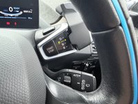 USED 2020 70 BMW I3 White 42.2kWh electric hatchback, 25,450 miles, Automatic, 19in alloys, CarPlay/Android Auto, Sat nav, Rear camera, Heated seats, DAB, A/C. This 2020 BMW i3 presents an exceptional ownership proposition, having been meticulously maintained by a single owner and boasting remarkably low mileage for its age at just 25,450 miles. As a fully electric vehicle, it offers an impressive battery total capacity of 42 kWh, providing a maximum range of 190 miles when new. Charging is convenient, with a full charge at home using a 7kW charger taking approximately 5 hours and 15 minutes, while rapid public charging can replenish the battery from e