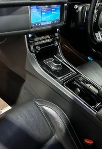 USED 2020 20 JAGUAR XF 2.0i R-Sport GPF Saloon 4dr Petrol Auto Euro 6 (s/s) (250 ps) 