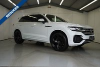 USED 2023 72 VOLKSWAGEN TOUAREG 3.0 TDI V6 R-Line SUV 5dr Diesel Tiptronic 4Motion Euro 6 (s/s) (286 ps) Vinenna White / Leather, VW Service History