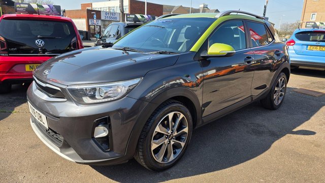 View our KIA STONIC