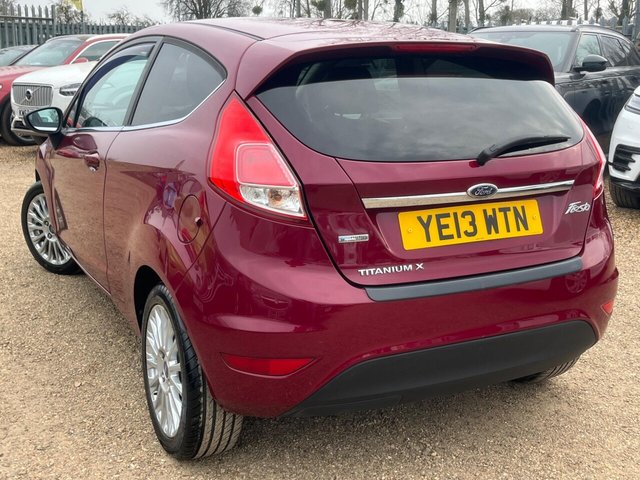 2013 FORD FIESTA - Photo 5