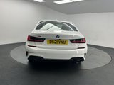 USED 2021 21 BMW 3 SERIES 2.0 330e 12kWh M Sport Saloon 4dr Petrol Plug-in Hybrid Auto xDrive Euro 6 (s/s) (292 ps) FULL MAIN DEALER HISTORY + SAT NAV