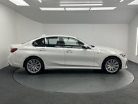 USED 2021 21 BMW 3 SERIES 2.0 330e 12kWh M Sport Saloon 4dr Petrol Plug-in Hybrid Auto xDrive Euro 6 (s/s) (292 ps) FULL MAIN DEALER HISTORY + SAT NAV