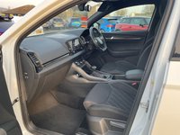 USED 2020 70 SKODA KAROQ 2.0 TDI SportLine SUV 5dr Diesel DSG 4WD Euro 6 (s/s) (150 ps) Pan roof DAB Camera Nav
