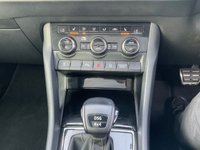 USED 2020 70 SKODA KAROQ 2.0 TDI SportLine SUV 5dr Diesel DSG 4WD Euro 6 (s/s) (150 ps) Pan roof DAB Camera Nav
