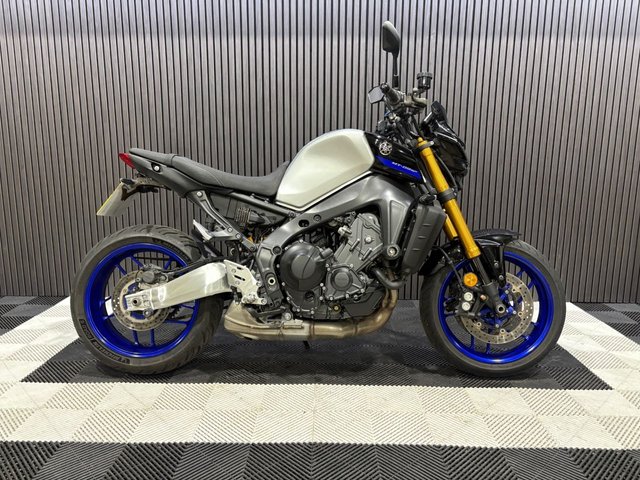 View our YAMAHA MT-09