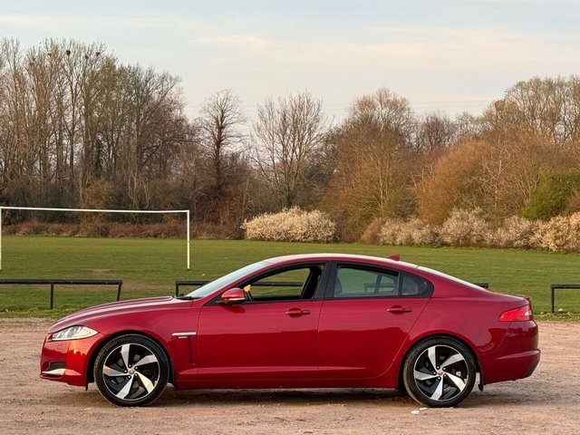 2015 JAGUAR XF - Photo 7