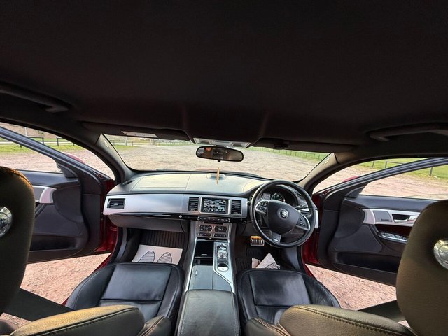 2015 JAGUAR XF - Photo 12