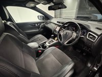 USED 2017 17 NISSAN QASHQAI 1.6 dCi N-Vision SUV 5dr Diesel XTRON 2WD Euro 6 (s/s) (130 ps) FSH/LOW MILEAGE/STUNNING CAR