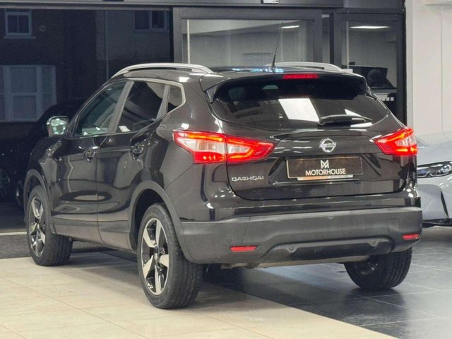 View our NISSAN QASHQAI