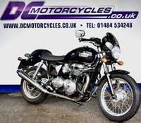 USED 2012 TRIUMPH Thruxton 900 865 Roadster/Retro (69 ps) A very low mileage example with just 3967 miles, super collecatble and rare to see now.