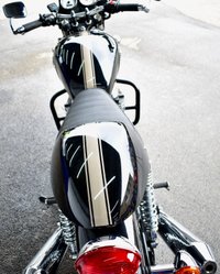 USED 2012 TRIUMPH Thruxton 900 865 Roadster/Retro (69 ps) A very low mileage example with just 3967 miles, super collecatble and rare to see now.