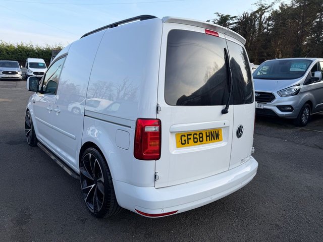 2018 VOLKSWAGEN CADDY - Photo 3