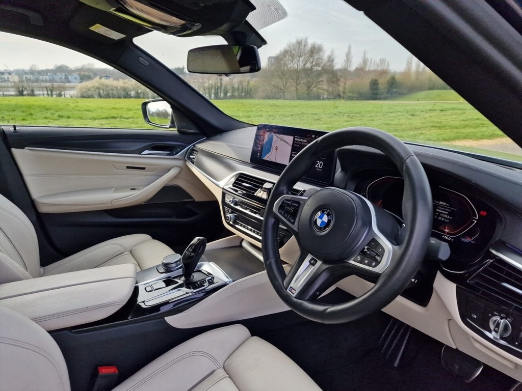 USED 2020 70 BMW 5 SERIES 2.0 520d MHT M Sport Saloon 4dr Diesel Hybrid Steptronic xDrive Euro 6 (s/s) (190 ps) FINANCE AVAILABLE